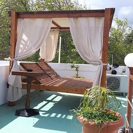 Mango Rooms Rhodes City Esterno foto
