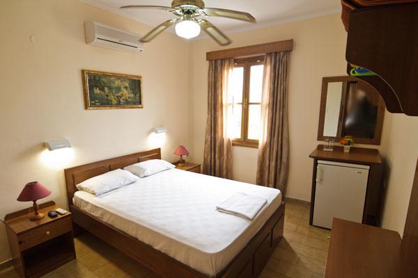 Mango Rooms Rhodes City Esterno foto