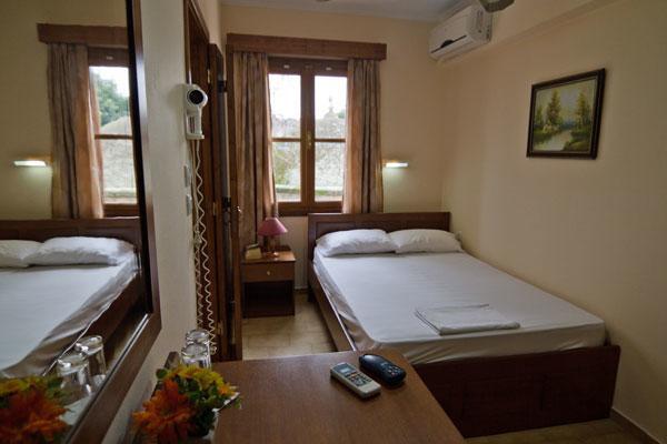 Mango Rooms Rhodes City Esterno foto