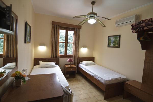 Mango Rooms Rhodes City Esterno foto